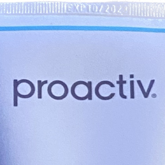 proactiv ACNE BODY WASH lot of 2
9 FL OZ (267 mL) salicylic acid acne medication - Picture 3 of 3